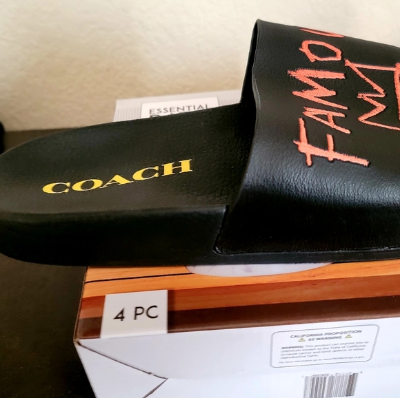 Nwt sold out .Coach famous by Bisquait slides 1 pair priced price final size 12 - Picture 4 of 5